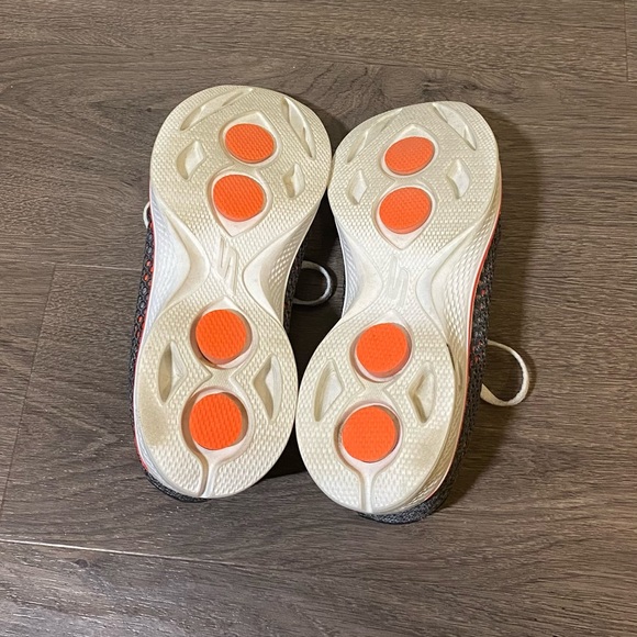 Skechers Go Walk Size 6 Runners - Picture 3 of 3